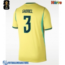 Fotballdrakt Herre Brasil Gabriel Magalhaes #3 Hjemmedrakt VM 2026 Kortermet